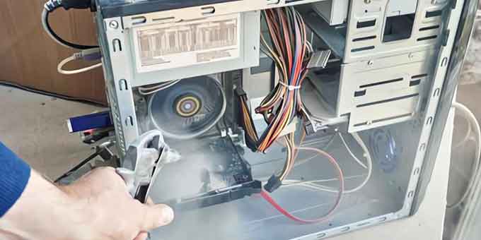 How to Clean a PC with Air Compressors